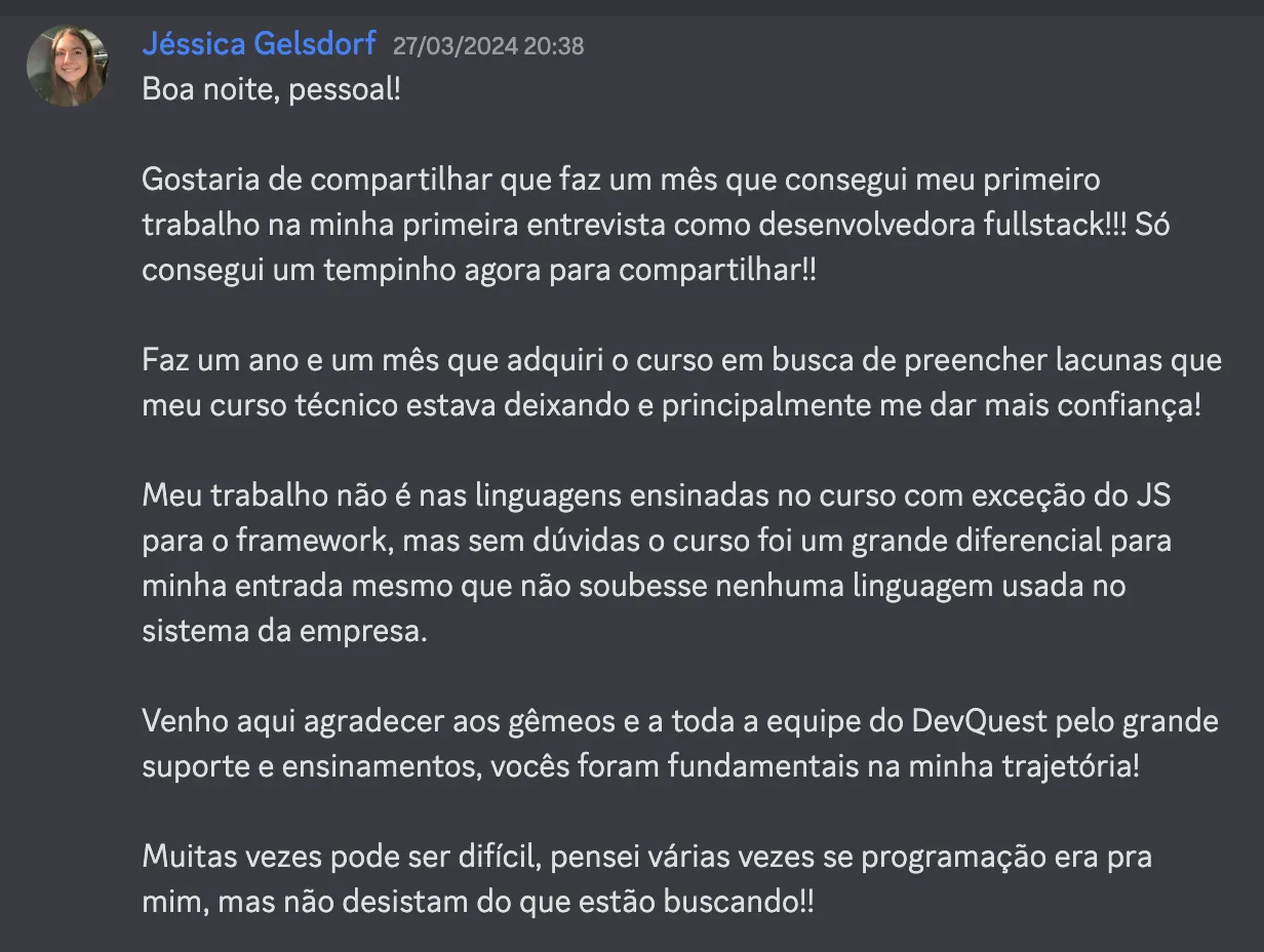 Print do depoimento 14 de aluno Dev em Dobro anunciando a primeira vaga
