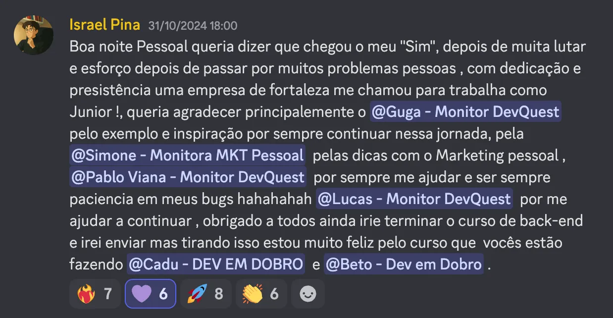 Print do depoimento 25 de aluno Dev em Dobro anunciando a primeira vaga