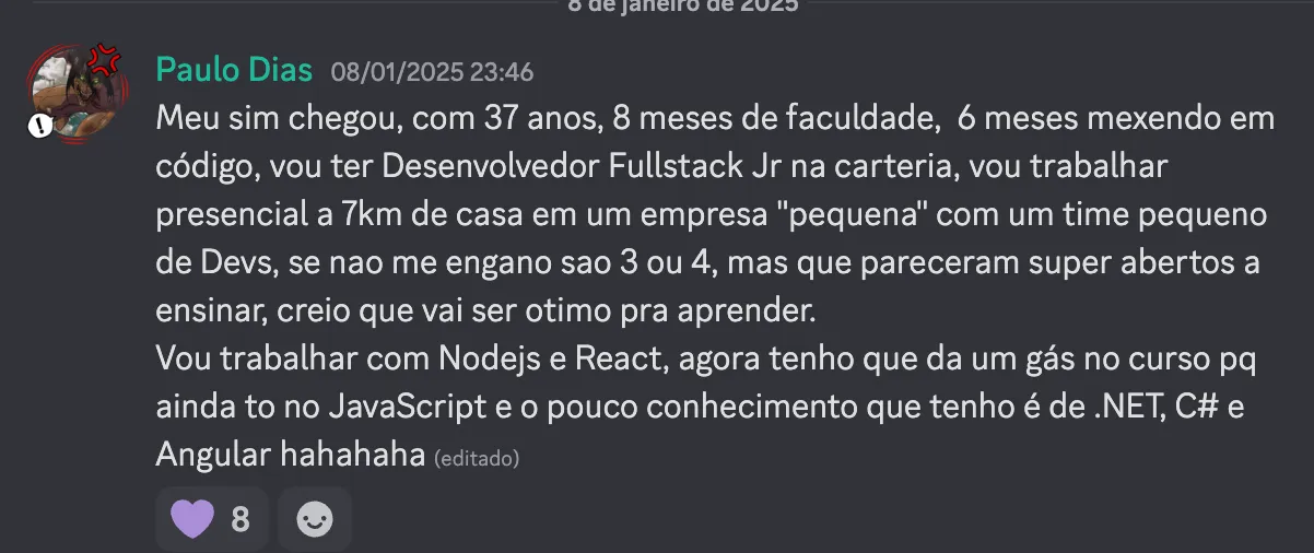 Print do depoimento 27 de aluno Dev em Dobro anunciando a primeira vaga