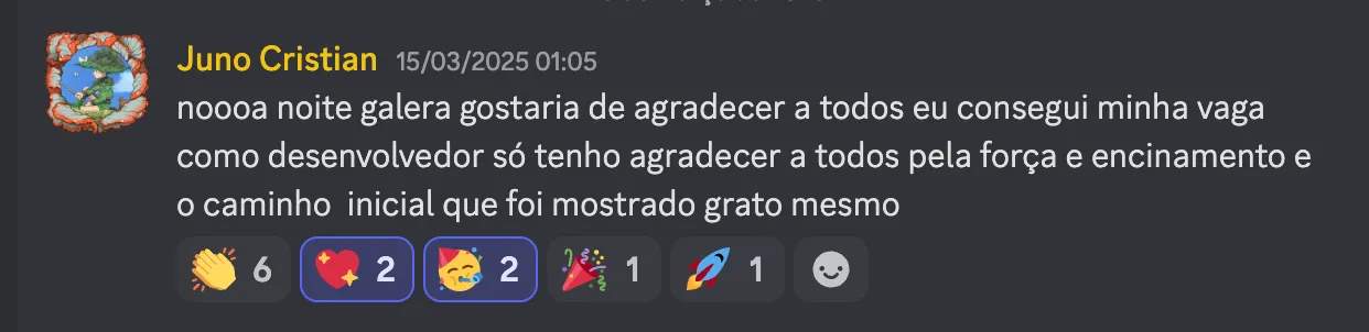 Print do depoimento 33 de aluno Dev em Dobro anunciando a primeira vaga