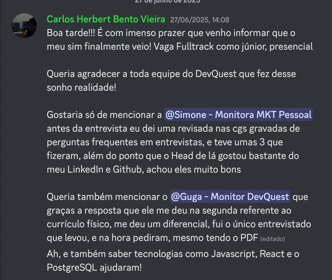 Print do depoimento 38 de aluno Dev em Dobro anunciando a primeira vaga