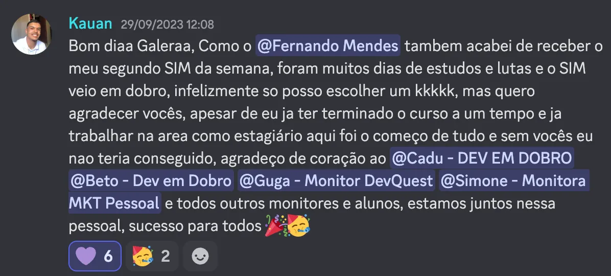 Print do depoimento 8 de aluno Dev em Dobro anunciando a primeira vaga